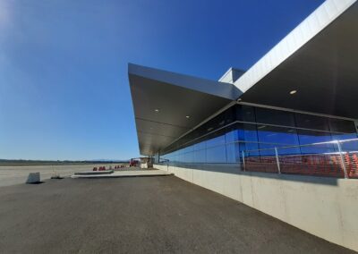 Adaptación del edificio de la terminal del aeropuerto de Reus (Tarragona)